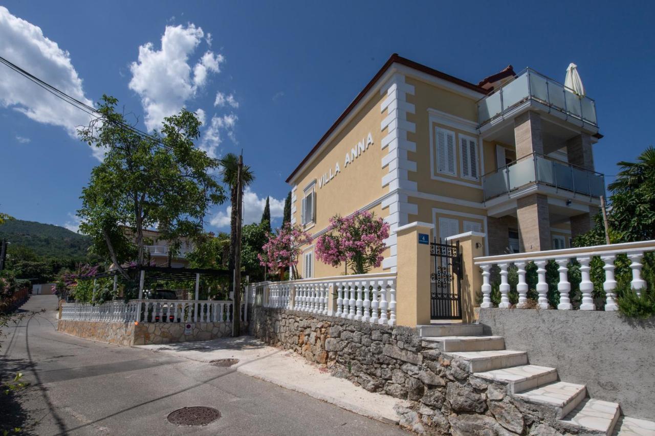 Villa Anna-Potkrovlje Ika Exterior photo