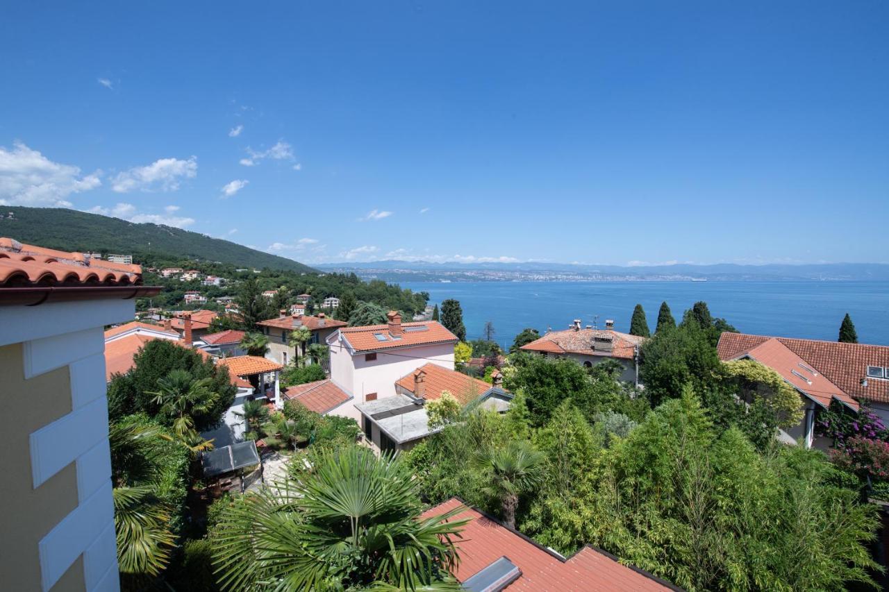Villa Anna-Potkrovlje Ika Exterior photo